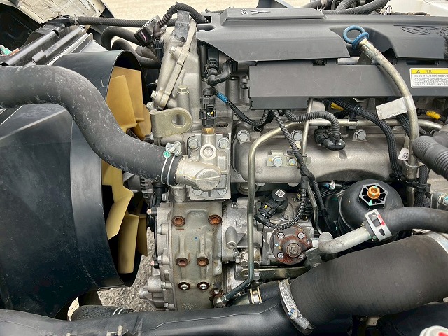 中古アルミウィング 三菱ふそう キャンター