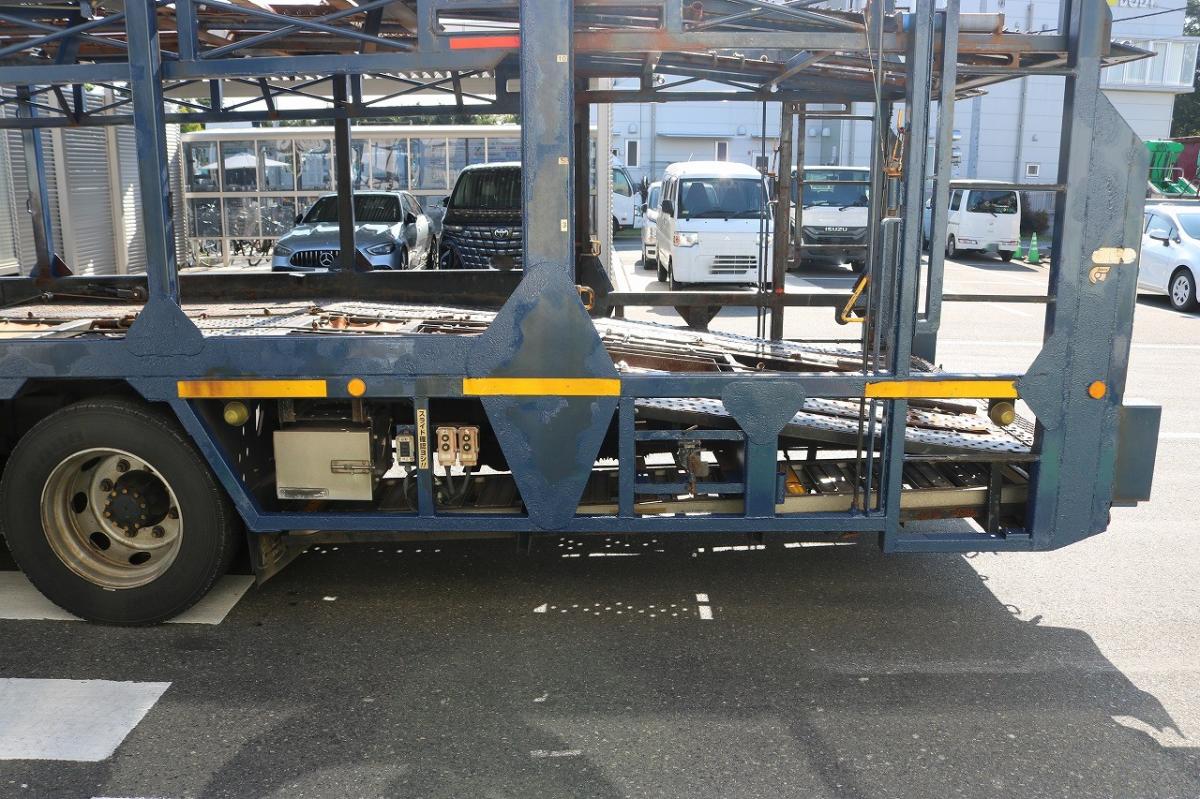 中古キャリアカー(積載車) 日野 /H26年9月 5台積み キャリアカー E/Gと