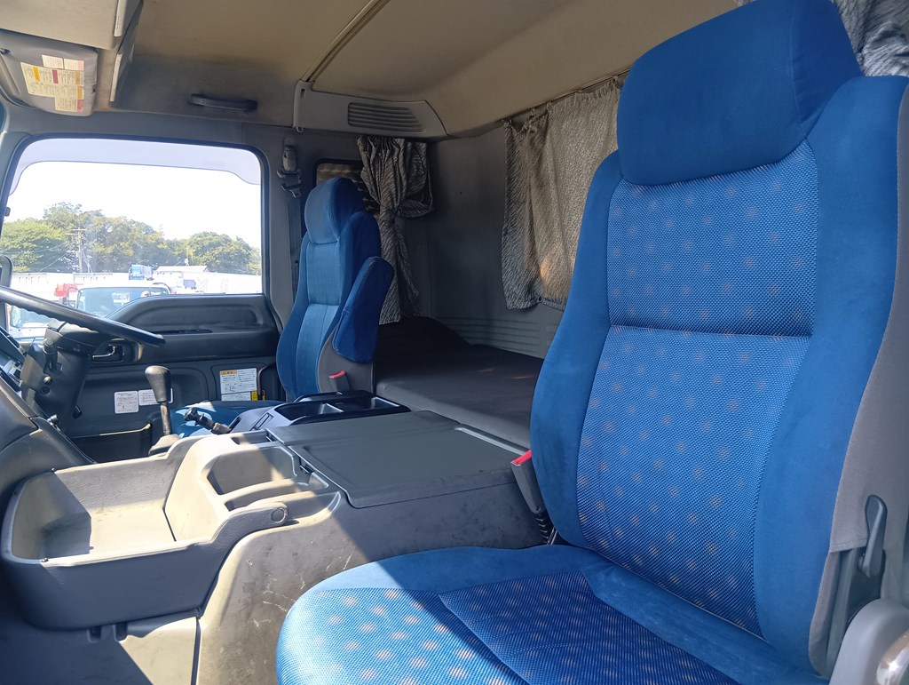 中古深ダンプ いすゞ ギガ