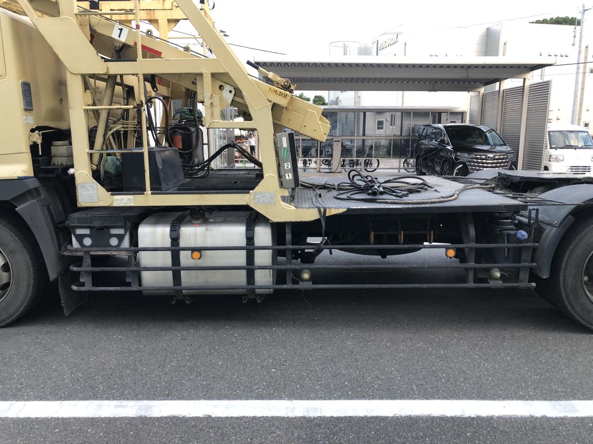 中古トラクタ 日野 