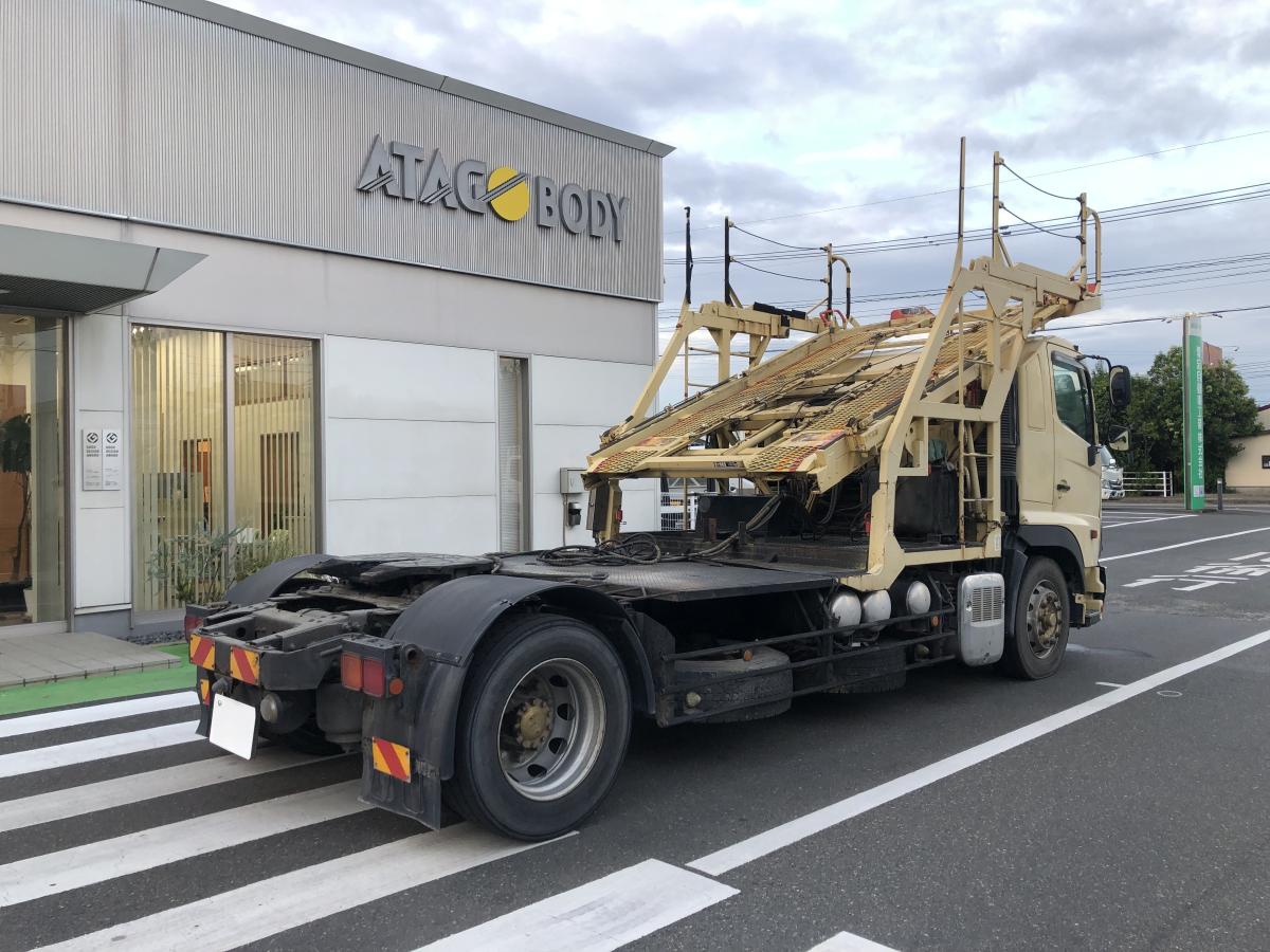 中古トラクタ 日野 