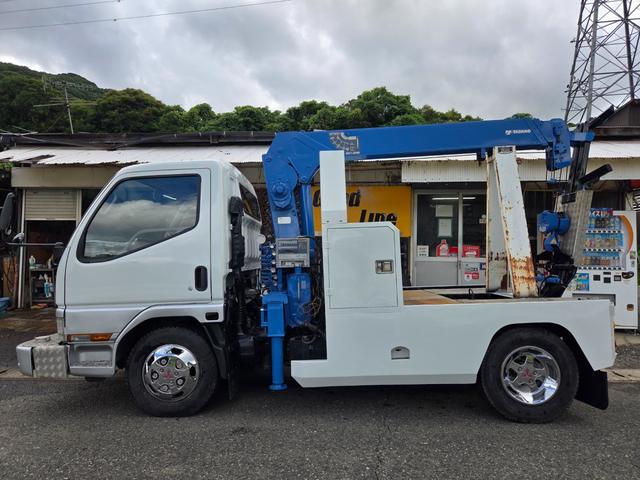 中古レッカー車 三菱ふそう キャンター