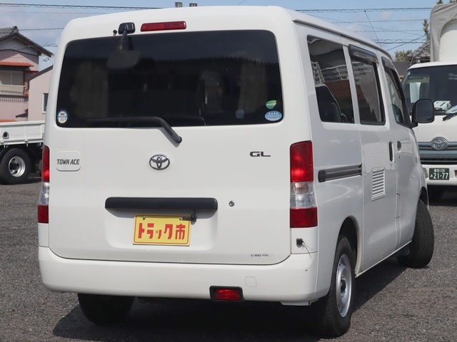 中古ルートバン トヨタ タウンエース