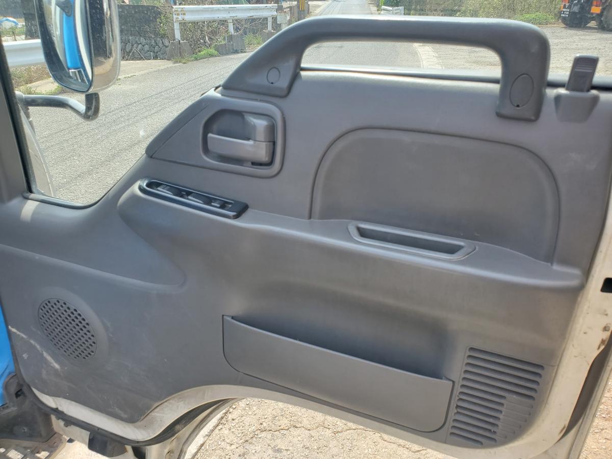 中古レッカー車 ニッサン アトラス