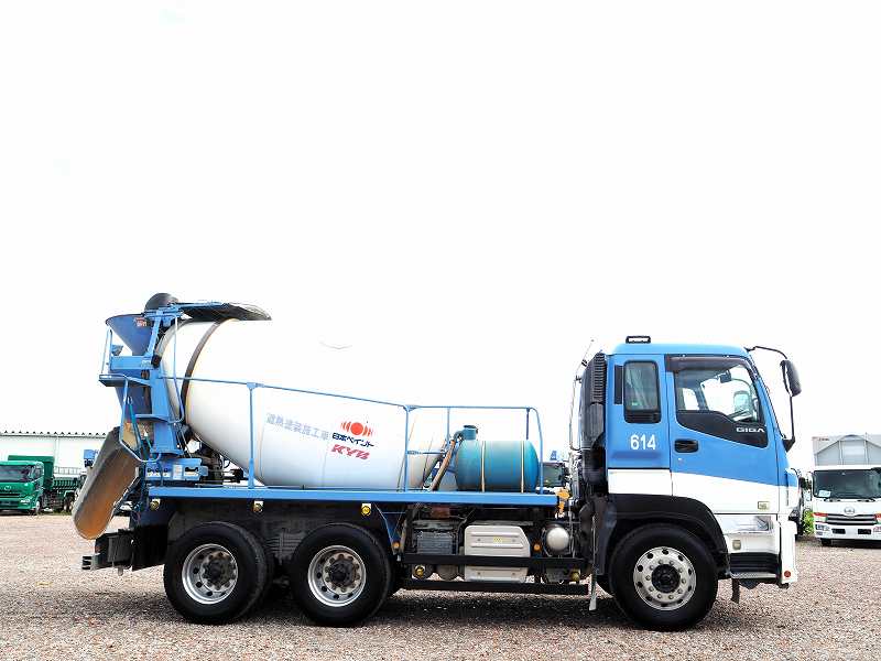 中古ミキサー車(生コン車) いすゞ ギガ