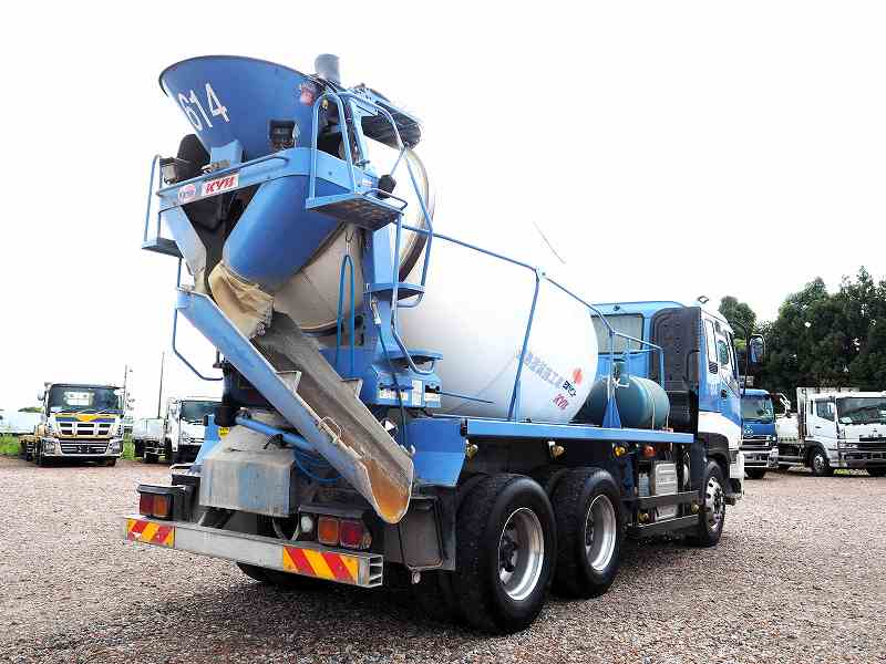 中古ミキサー車(生コン車) いすゞ ギガ