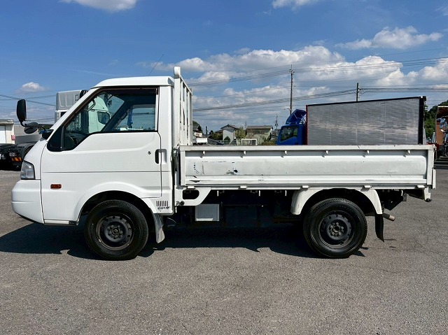 中古平ボディ マツダ ボンゴ