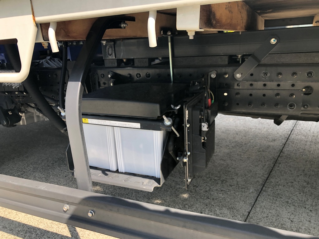 中古クレーン 三菱ふそう キャンター