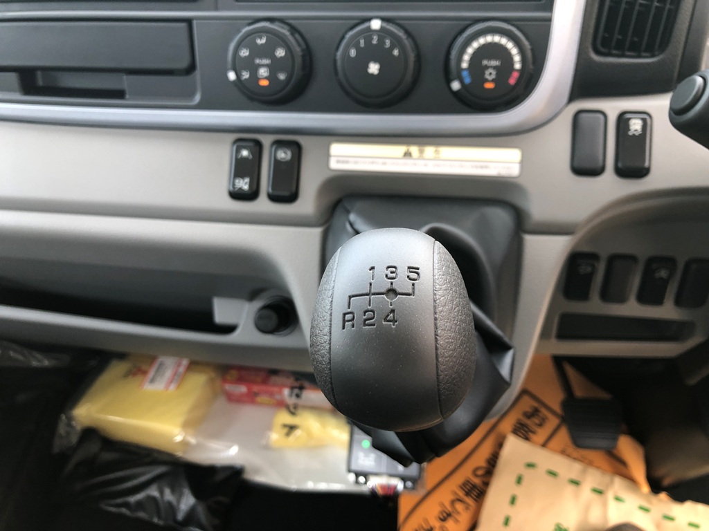 中古クレーン 三菱ふそう キャンター