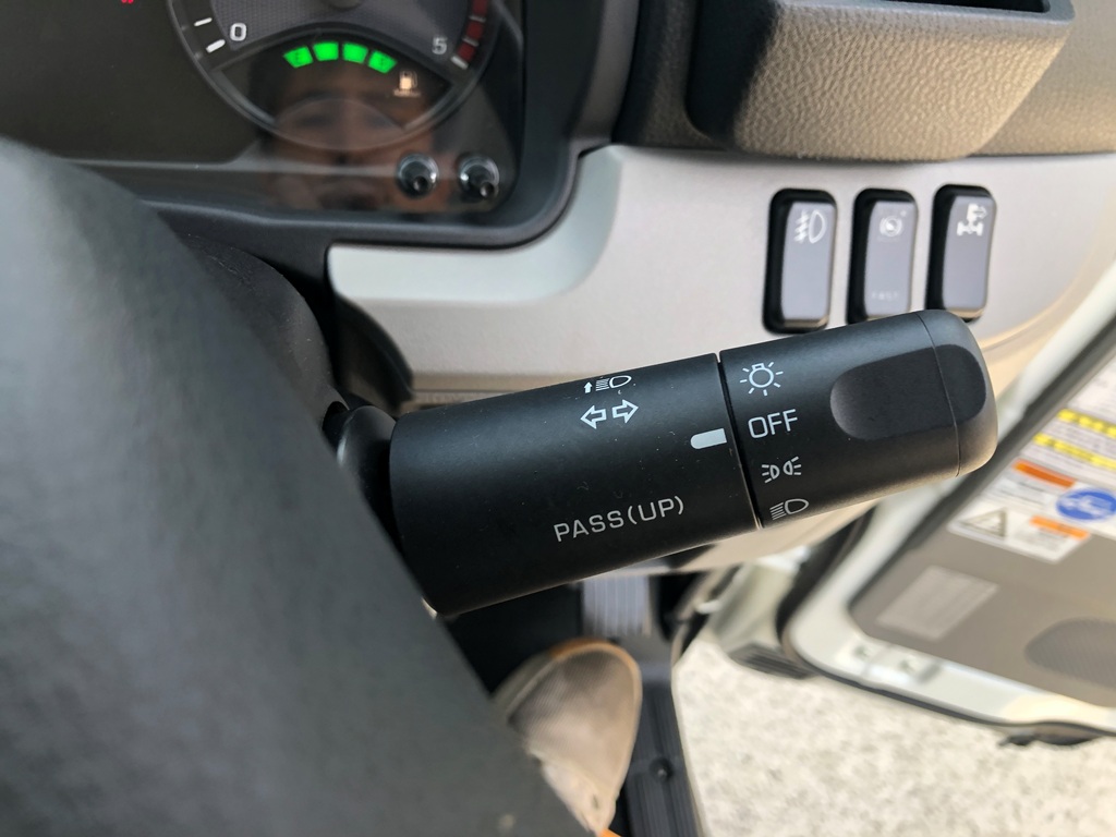 中古クレーン 三菱ふそう キャンター