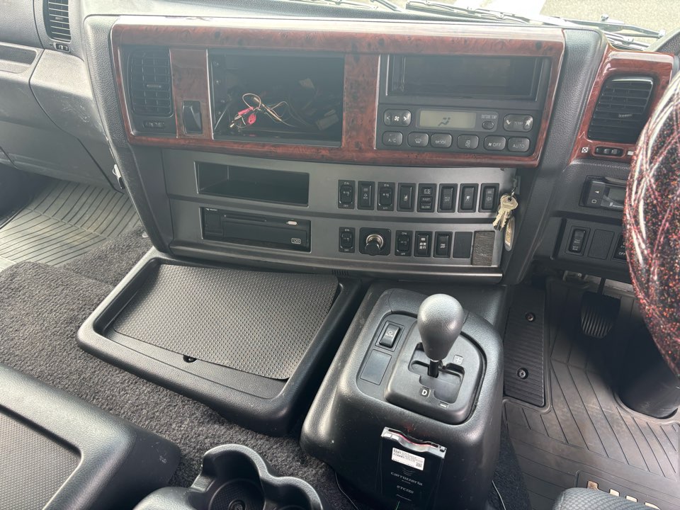 中古平アルミブロック 日野 プロフィア