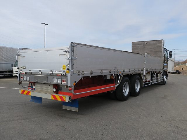 中古平アルミブロック いすゞ ギガ