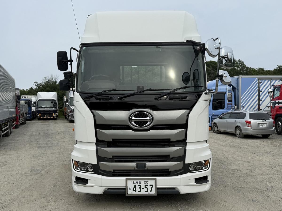 中古トラクタ 日野 プロフィア /ハイルーフ 2デフ 480馬力 SAT 一括