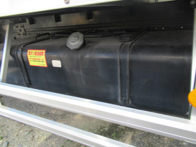 中古アルミバン いすゞ フォワード