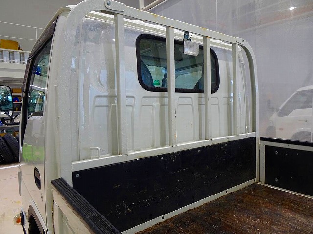 中古平ボディ いすゞ エルフ /エルフ 1.55t 4WD FFL Wタイヤ 平ボデー