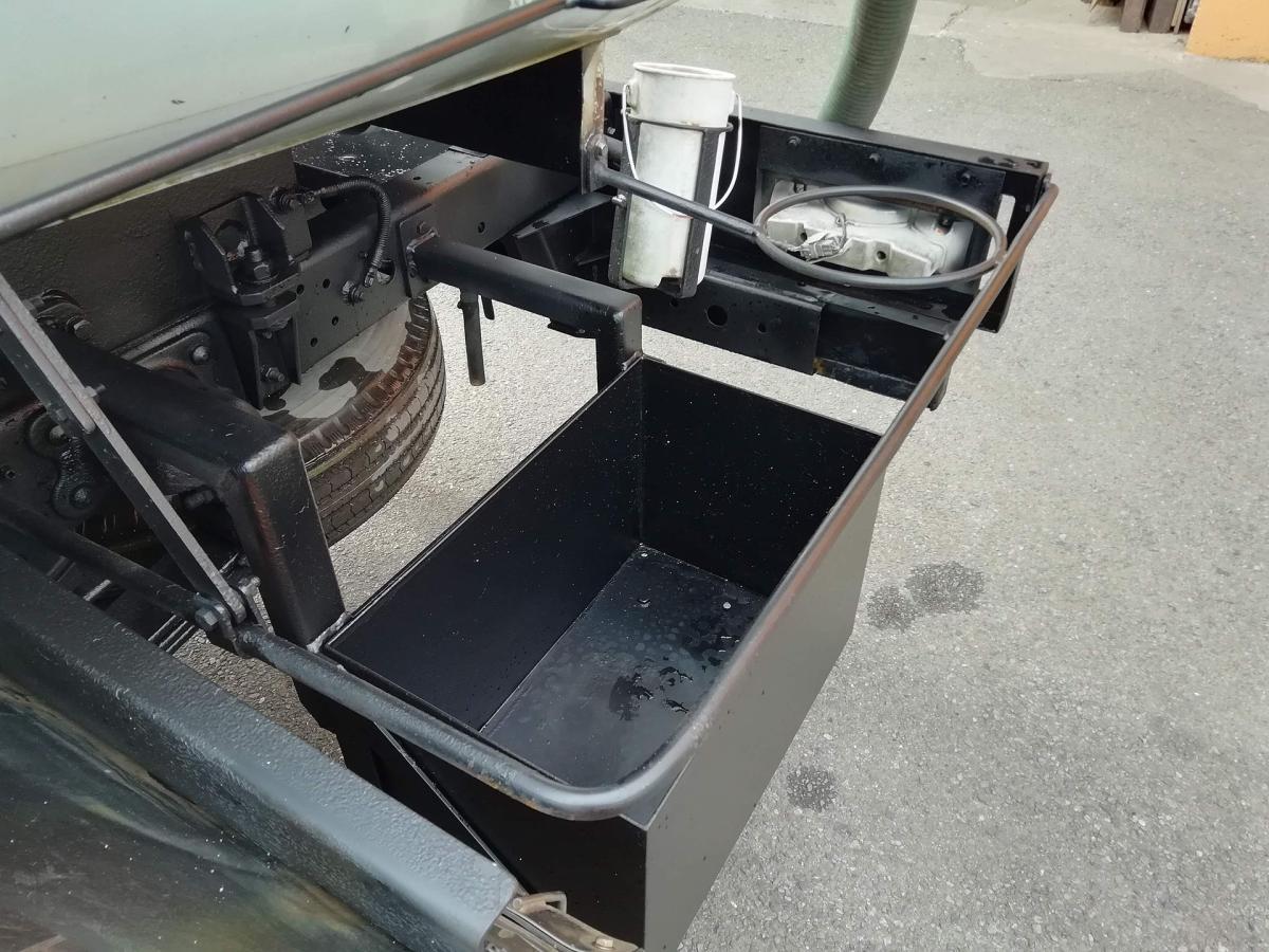 中古糞尿車(バキュームカー) 日野 デュトロ