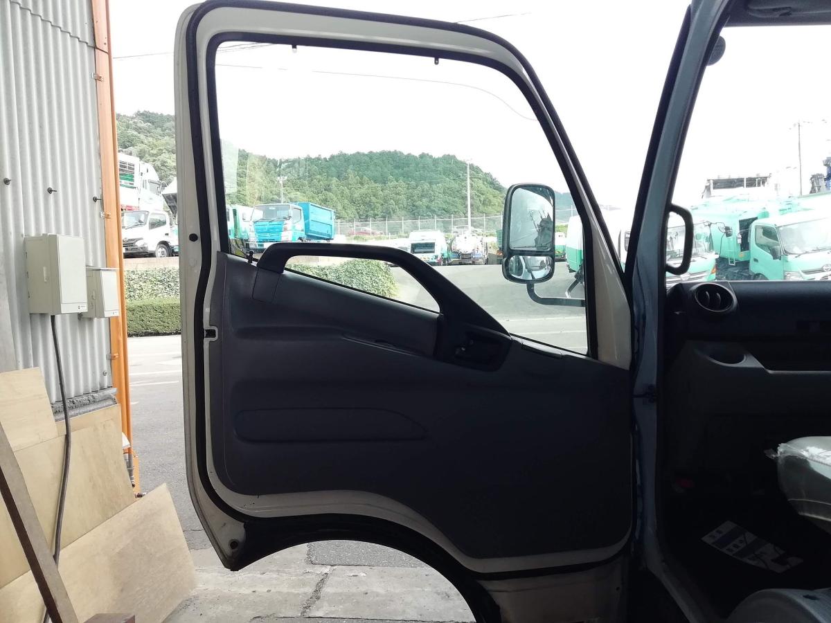 中古糞尿車(バキュームカー) 日野 デュトロ