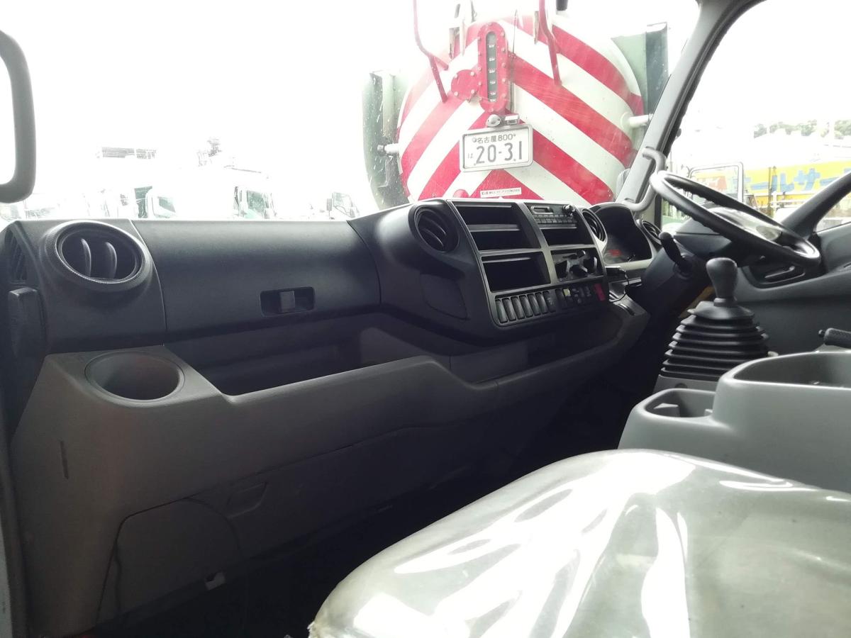 中古糞尿車(バキュームカー) 日野 デュトロ