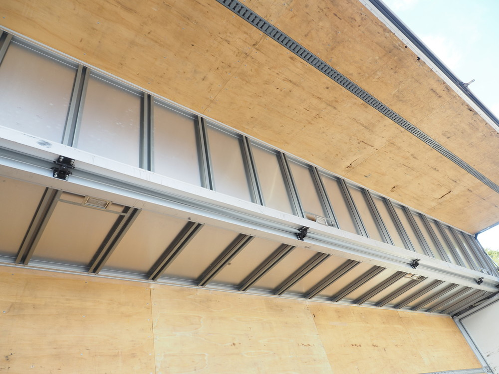 中古アルミウィング 日野 プロフィア