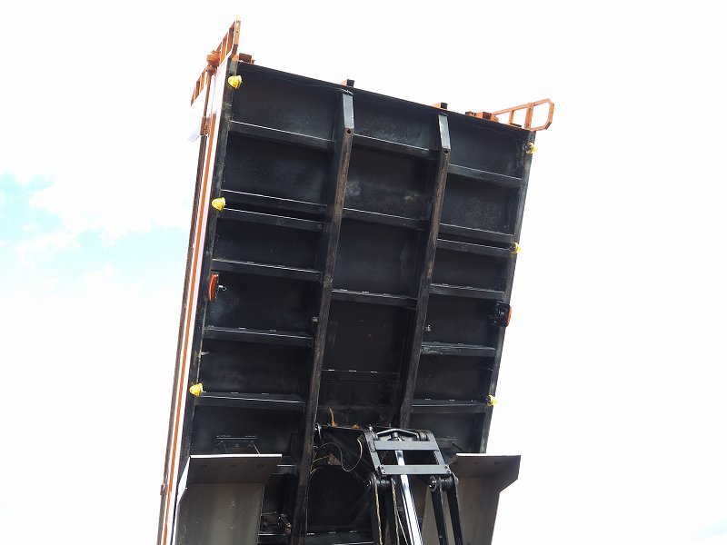 中古ダンプ 三菱ふそう スーパーグレート