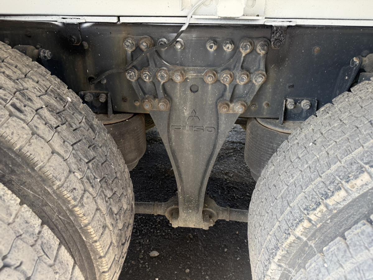 中古粉粒体運搬車 三菱 