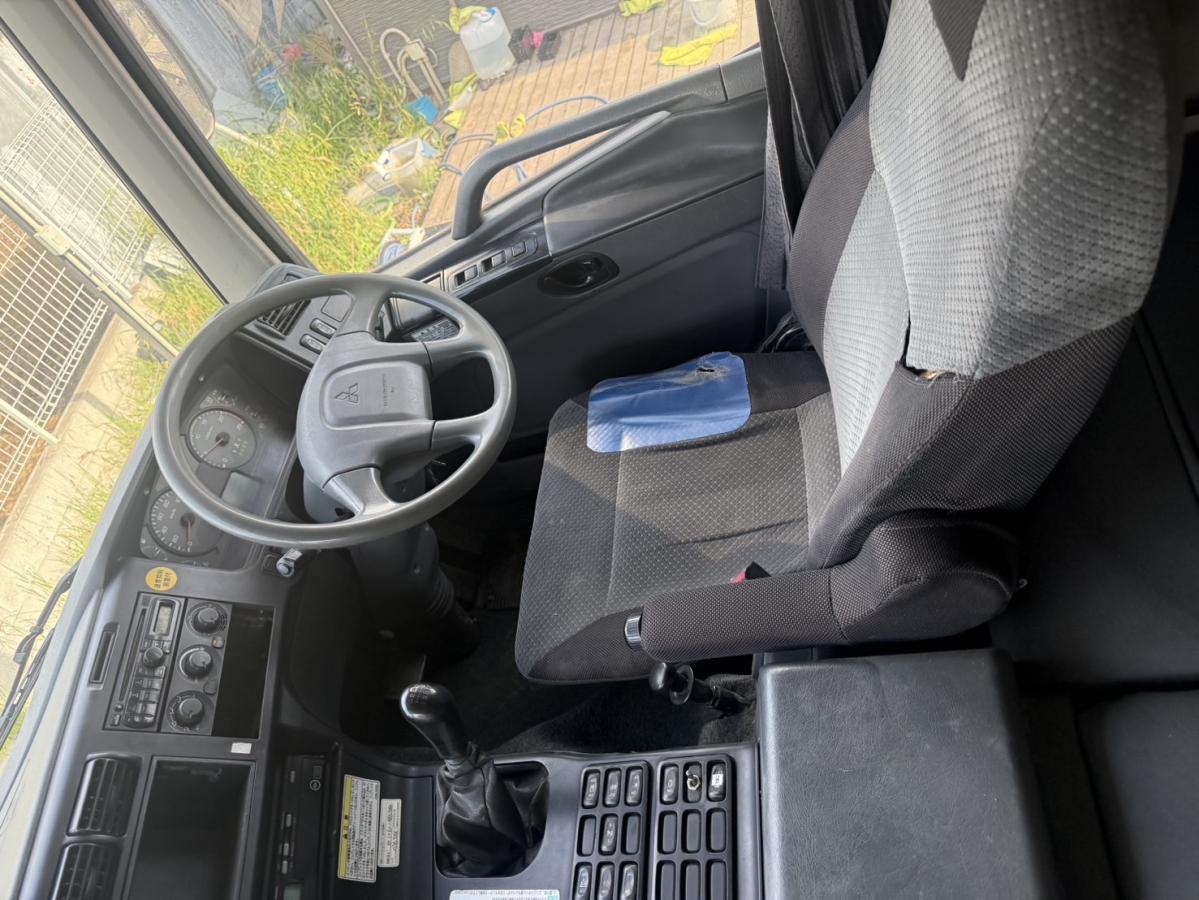 中古粉粒体運搬車 三菱 