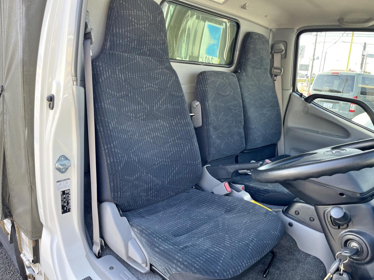 中古幌付き平ボディ トヨタ ダイナ