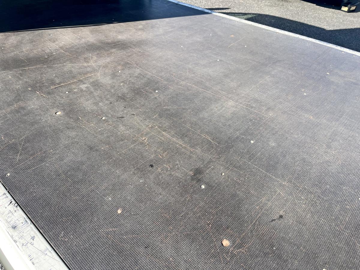 中古幌付き平ボディ トヨタ ダイナ