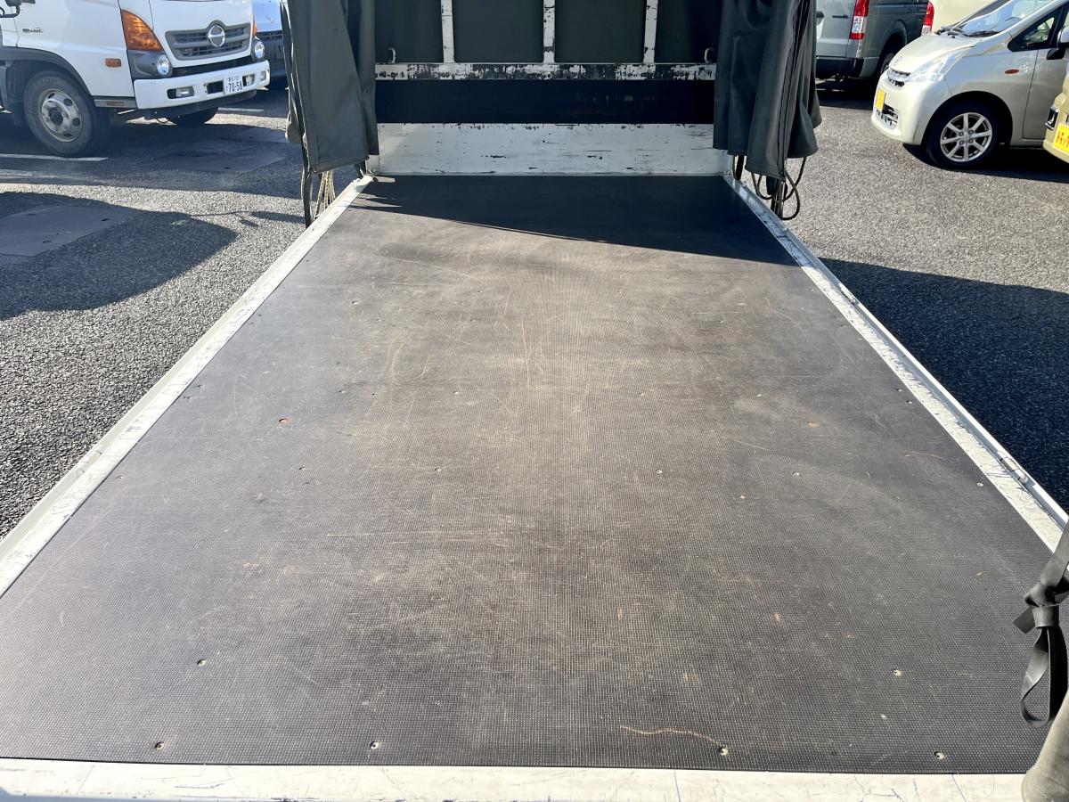 中古幌付き平ボディ トヨタ ダイナ