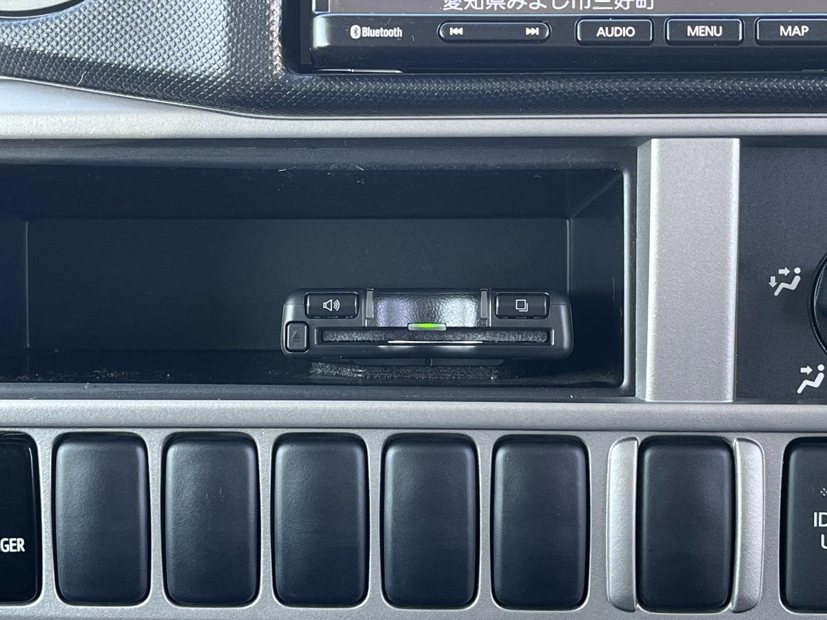 中古幌付き平ボディ トヨタ ダイナ