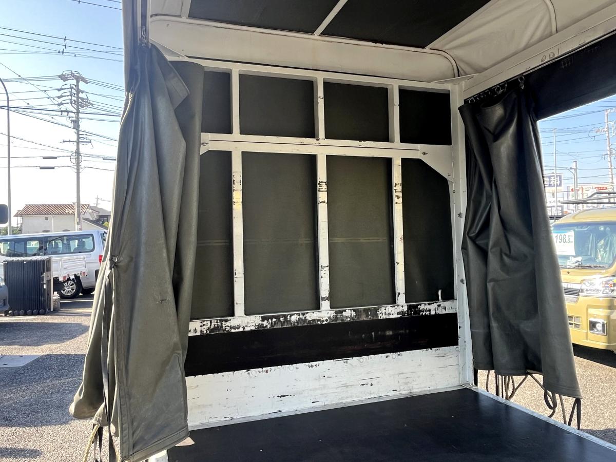 中古幌付き平ボディ トヨタ ダイナ