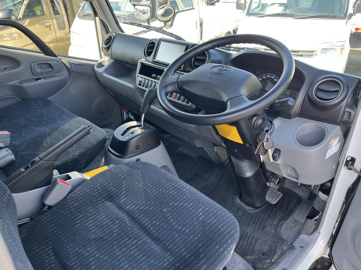 中古幌付き平ボディ トヨタ ダイナ