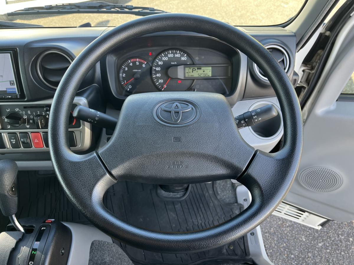 中古幌付き平ボディ トヨタ ダイナ