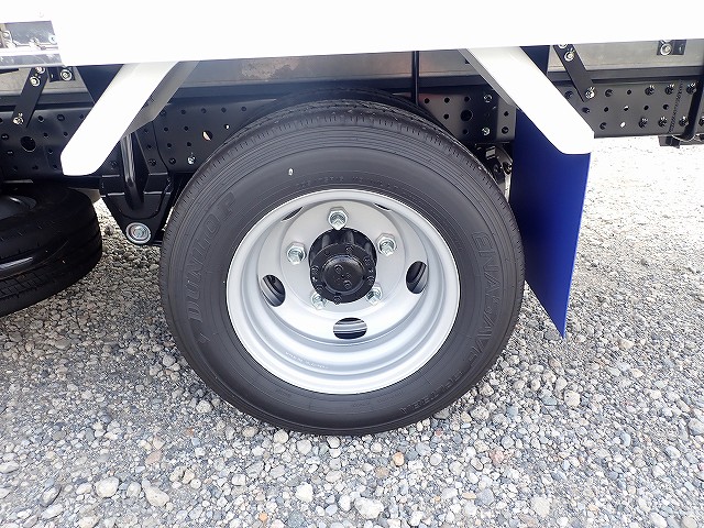 中古冷凍バン 三菱ふそう キャンター