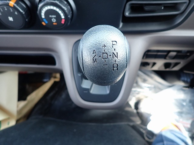 中古冷凍バン 三菱ふそう キャンター