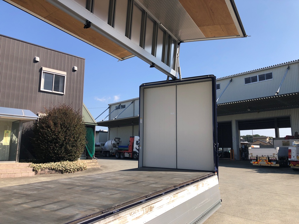 中古アルミウィング 日野 プロフィア