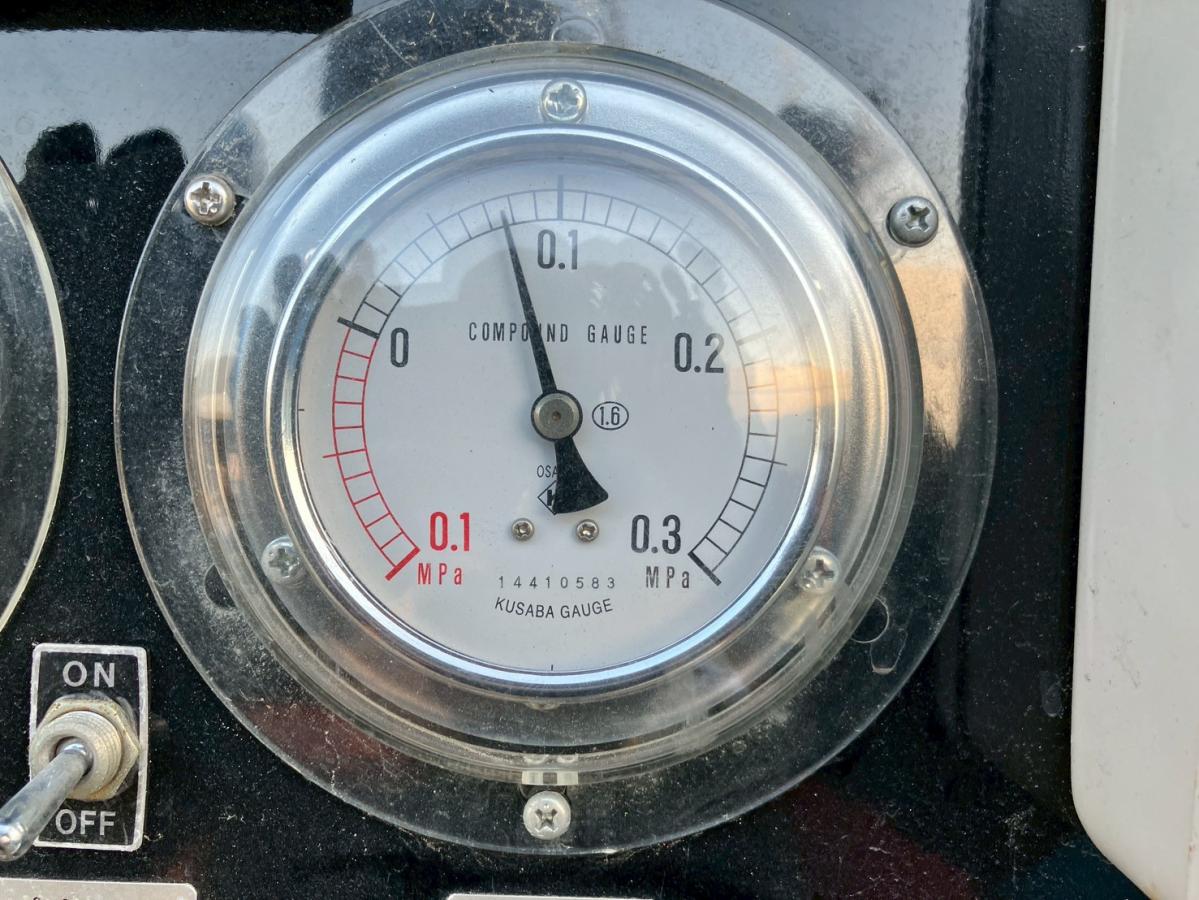 中古清掃車 いすゞ エルフ