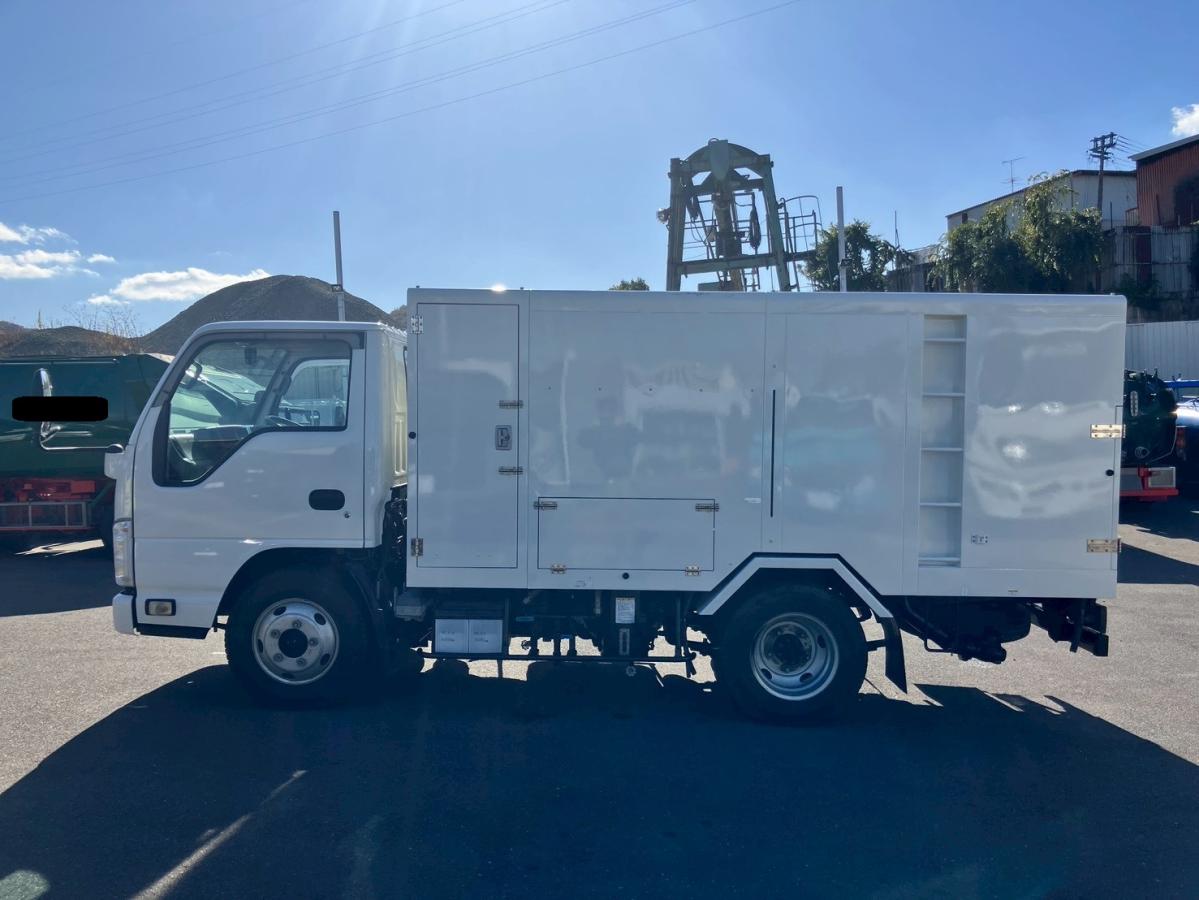 中古清掃車 いすゞ エルフ