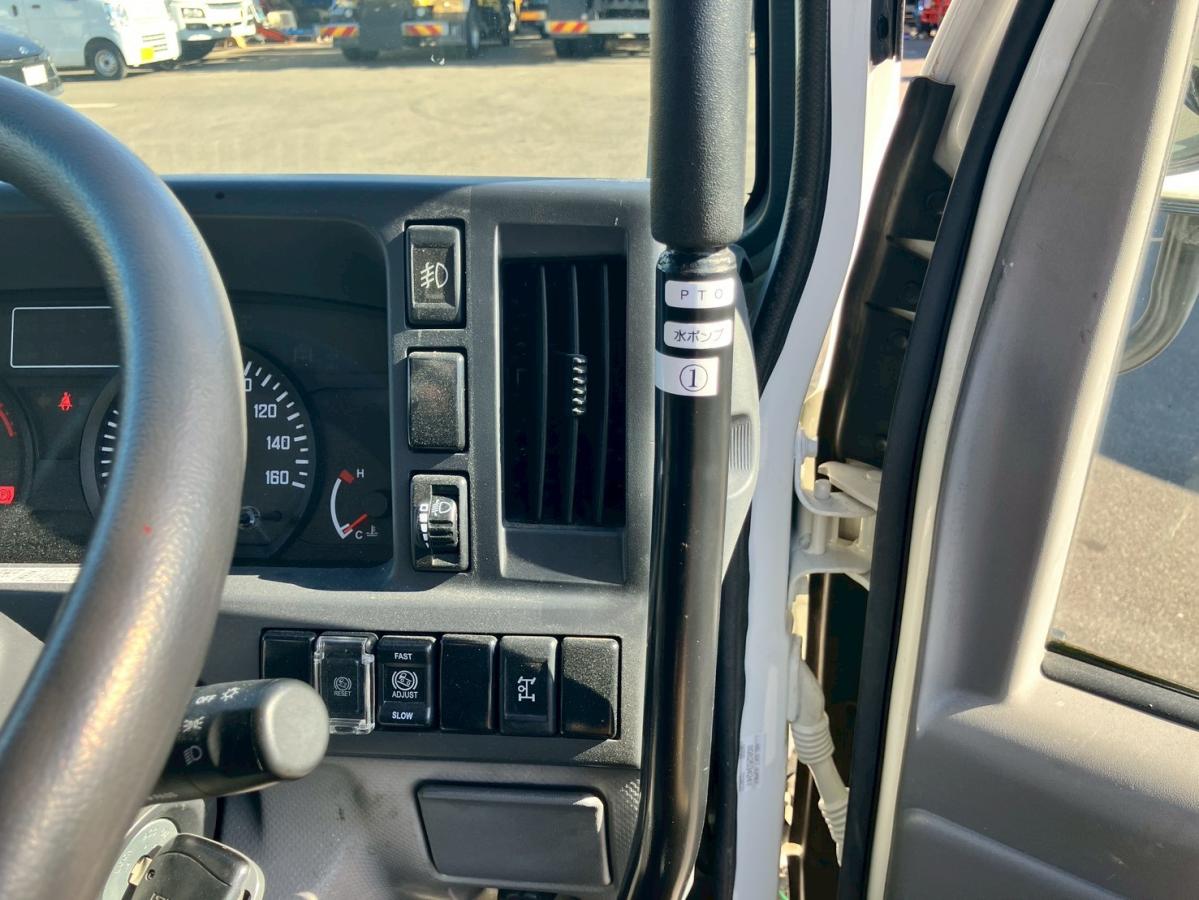 中古清掃車 いすゞ エルフ