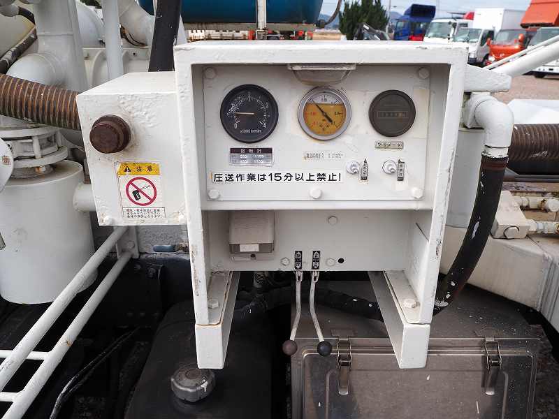 中古清掃車 三菱ふそう ファイター