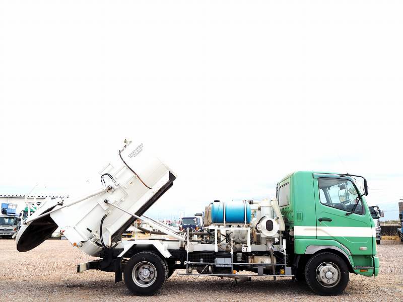 中古清掃車 三菱ふそう ファイター