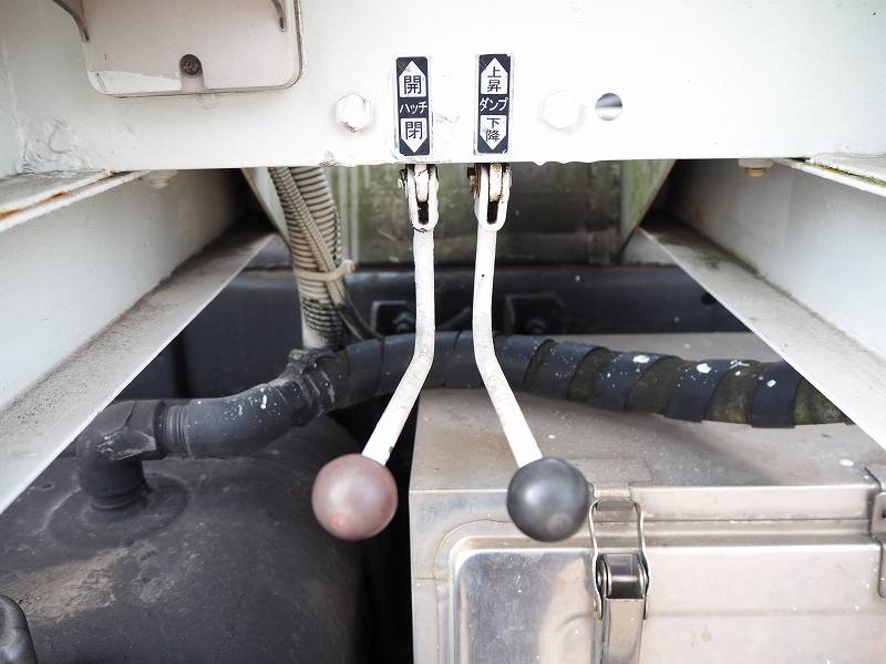 中古清掃車 三菱ふそう ファイター