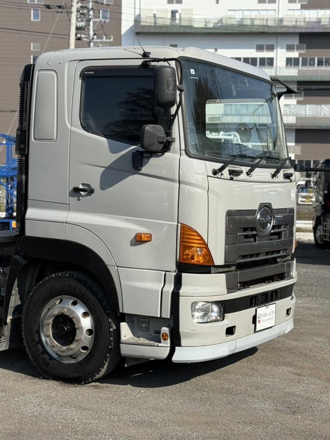 中古粉粒体運搬車 日野 