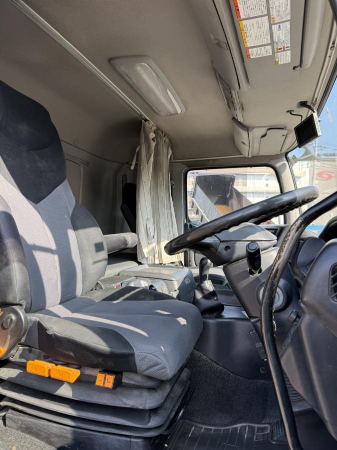 中古粉粒体運搬車 日野 