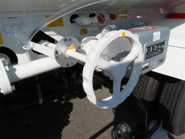 中古タンクローリー 三菱ふそう キャンター