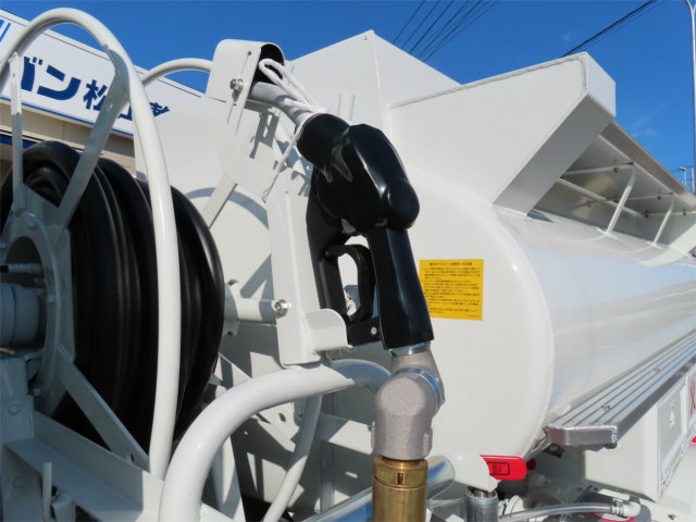 中古タンクローリー 三菱ふそう キャンター