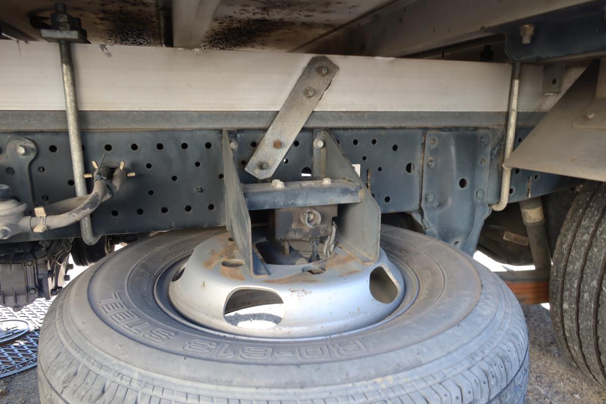 中古冷凍バン いすゞ エルフ