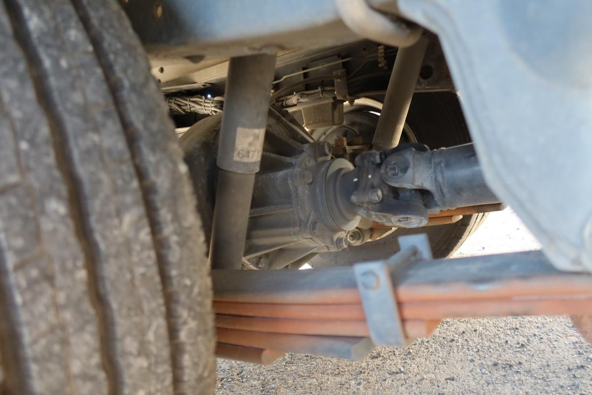 中古冷凍バン いすゞ エルフ