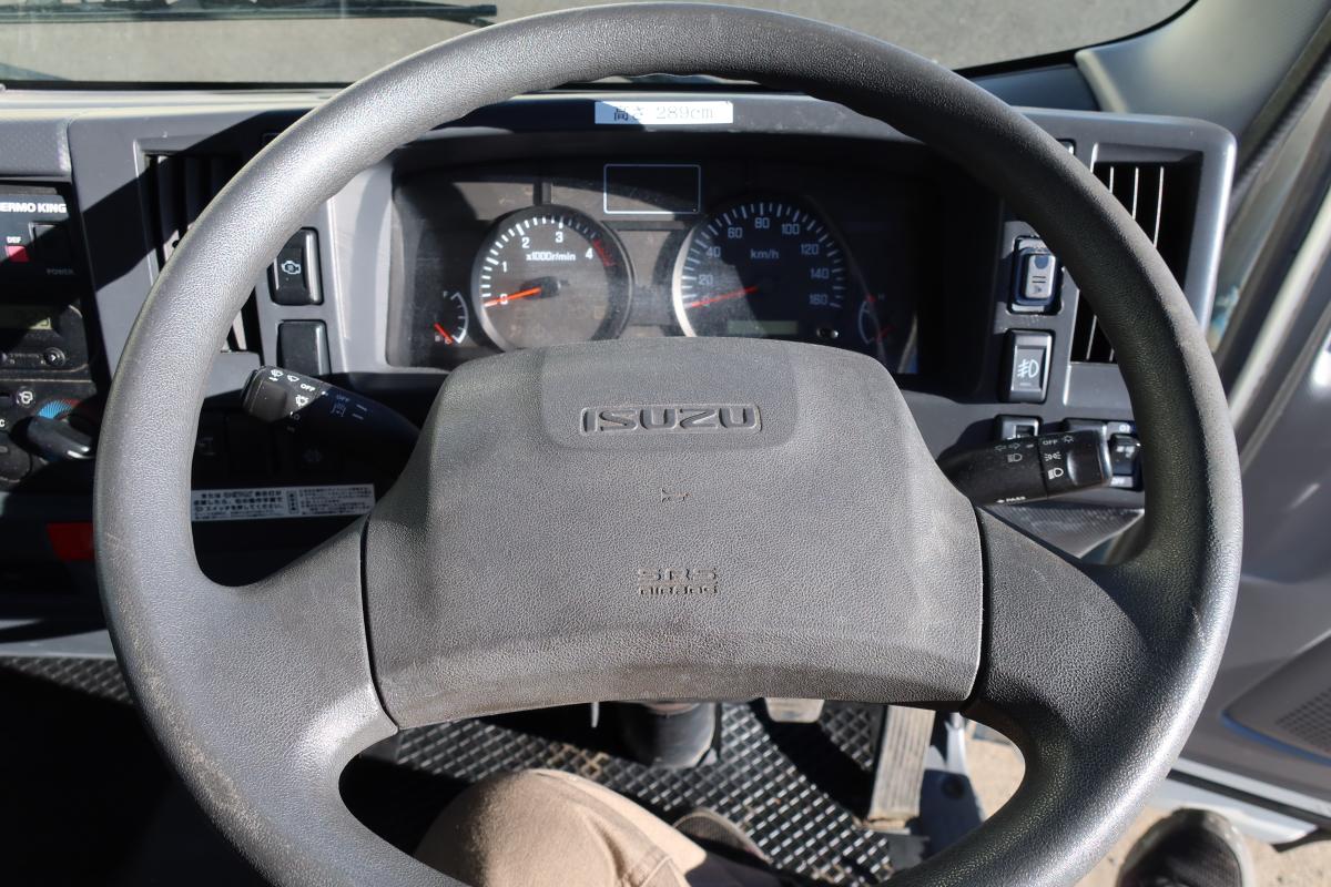 中古冷凍バン いすゞ エルフ