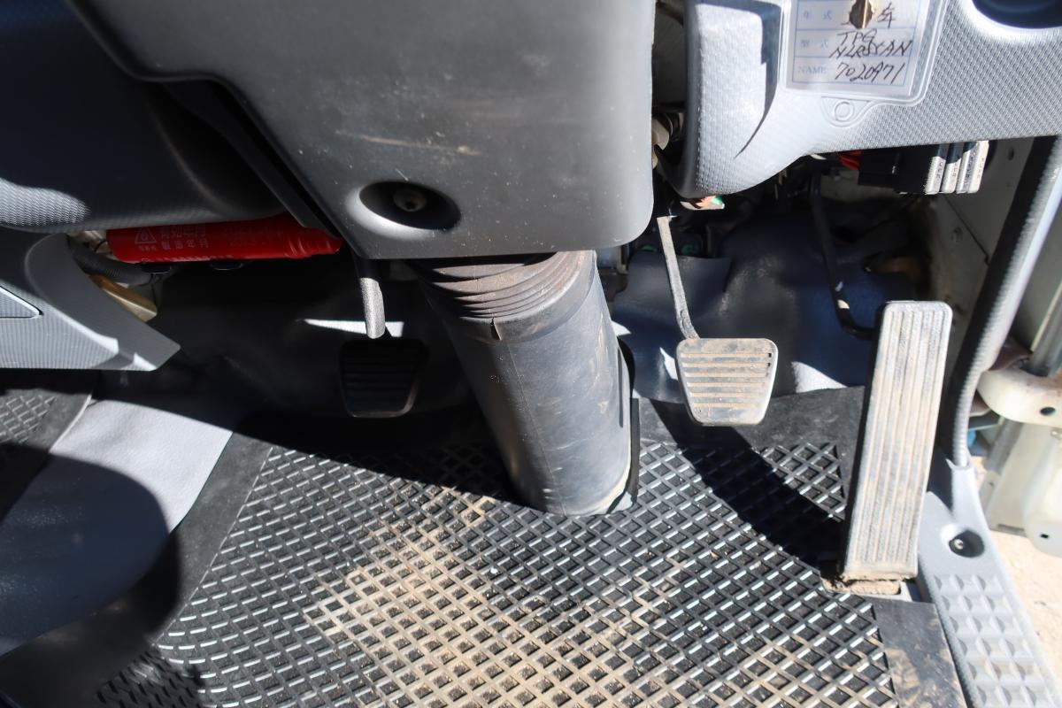 中古冷凍バン いすゞ エルフ